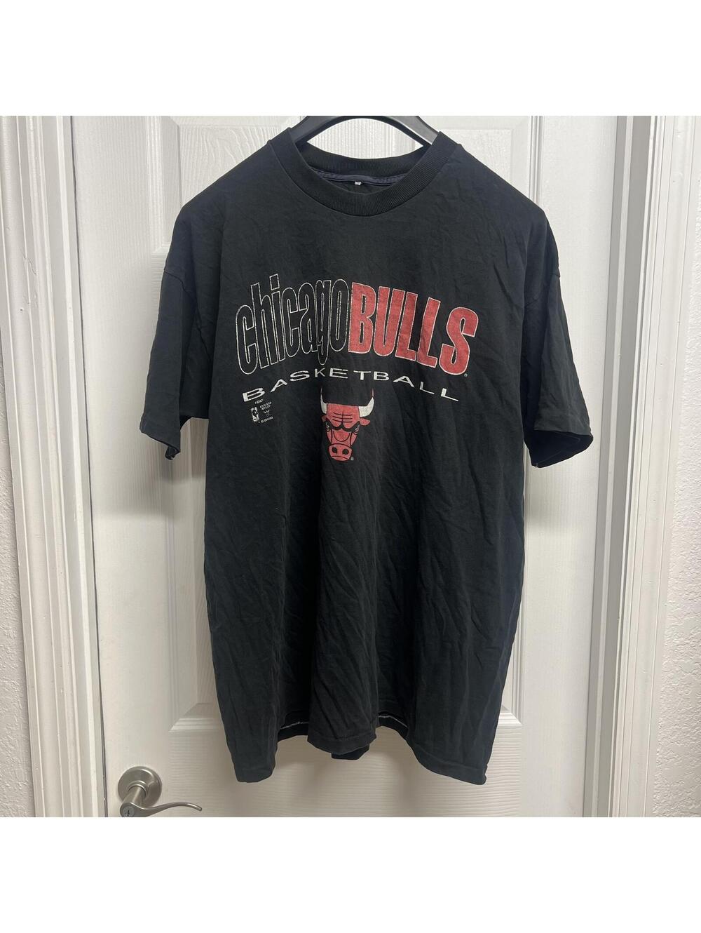 Vintage 90s Chicago Bulls Graphic Black Red T-shirt XL Single Stitch Faded